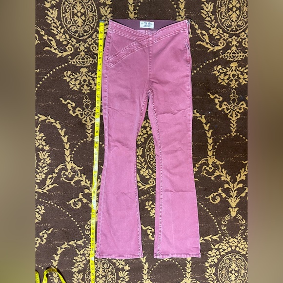 Free People We the Free Juliet Flare Jeans Size 26 Side Zip Pink Stretch Denim - Picture 10 of 15